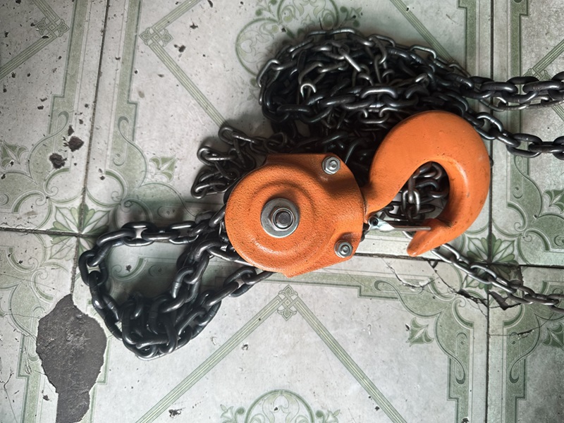 Moc cau cua pa lang xich keo tay